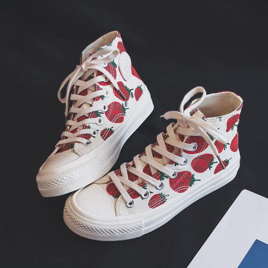 Women's strawberry canvas shoes-1